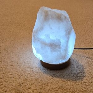 White Himalayan Salt Lamp 5 Inch Tall  Same Day Shipping Smoke-free Home